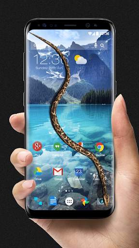 Snake in Hand Joke - iSnake screenshot 1