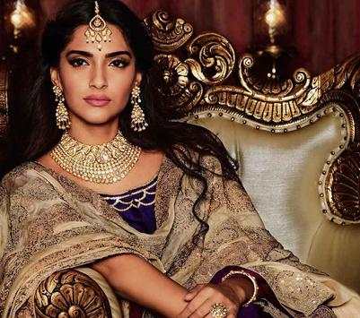 Sonam Kapoor Wallpapers HD screenshot 13
