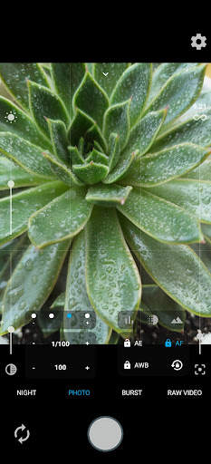 MotionCam: Camera & RAW Video screenshot 1