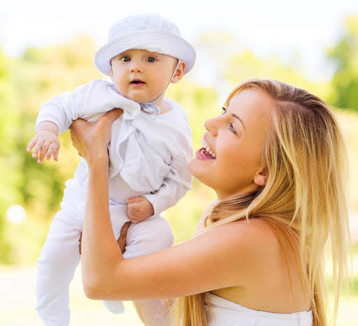 Mom And Baby Wallpapers HD screenshot 14