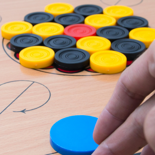 ikon Carrom Board Game: Disc Pool