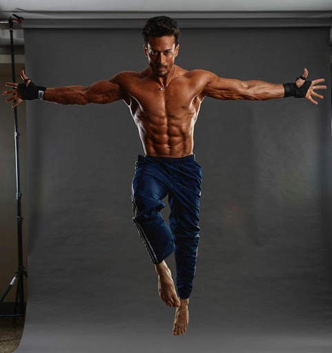 Tiger Shroff New HD Wallpapers screenshot 8