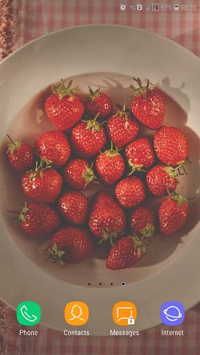 Strawberry Wallpaper 11 تصوير الشاشة