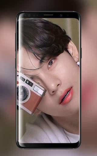 Bts Kim Taehyung Wallpaper screenshot 1