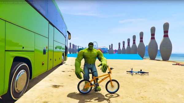 Superhero BMX Stunt Racing: Free Cycle Games screenshot 2