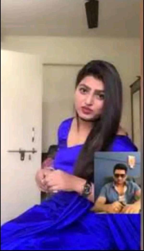 Sexy girls live video chat screenshot 3