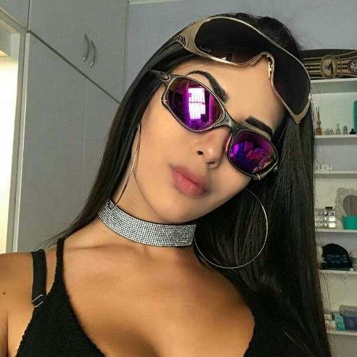 Frases de Mina Maloka: Legendas para fotos sozinha 1.0