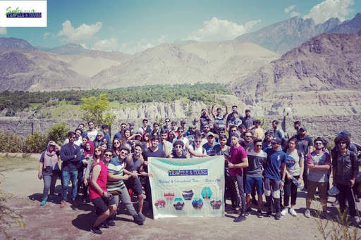 Safri Travels & Tours screenshot 1