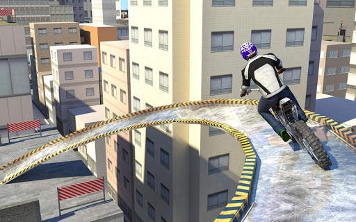 Bike Racing On Roof screenshot 1