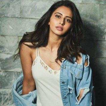 Rakul Preet Singh Wallpapers HD скриншот 2