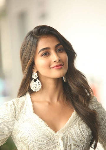 Pooja Hegde Wallpapers HD screenshot 2