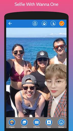 Selfie With Wanna One screenshot 2