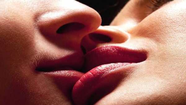 Romantic Love Wallpaper HD Free screenshot 3