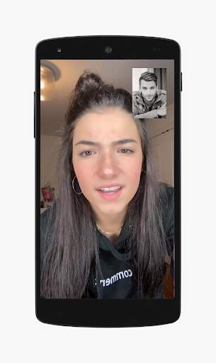 Charli D'Amelio Video Call - Chat Simulator screenshot 1