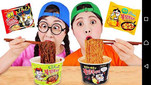 Eating sweet candy screenshot 1