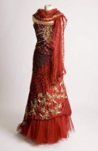 Bridal Lehenga Designs 2021 - Best Wedding Dresses screenshot 6