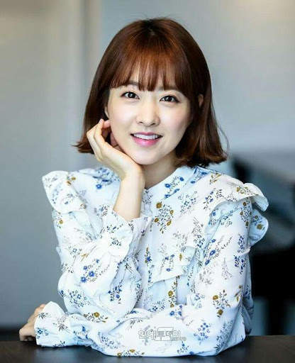Latest Park Bo Young Wallpapers HD screenshot 3