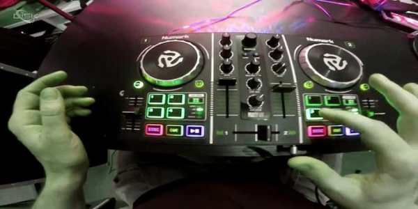 Equalizer Studio-DJ Music booster amplifier 2018 screenshot 1