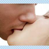 Hot Kissing Video 1.0
