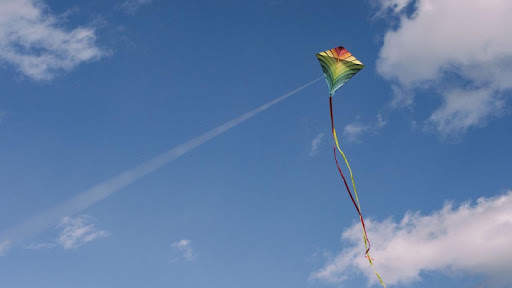 Kite Flying 2023 (Kite Game) screenshot 1