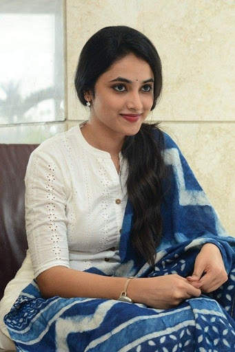 Priyanka Arul Mohan Wallpapers HD 2 تصوير الشاشة