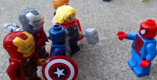 Gopleg LEGO Iron-Spider Battle screenshot 2