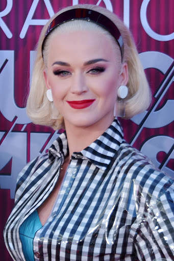 Katy Perry Songs Wallpapers screenshot 6