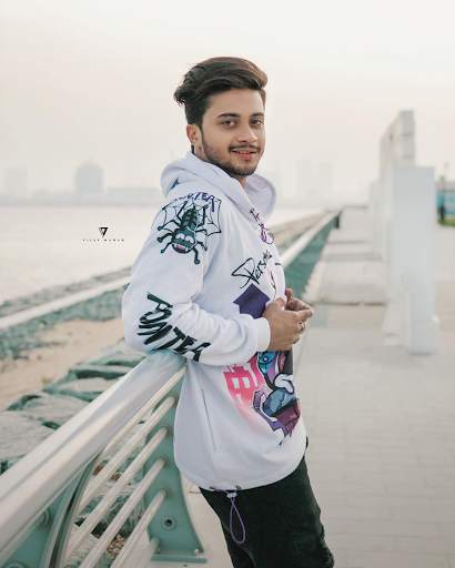 Hasnain Khan Wallpapers 🔥 screenshot 7