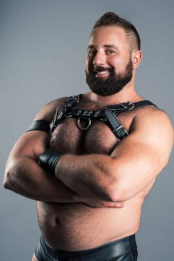 Gay Bear Wallpaper HD (LGBT Background Photo) screenshot 1