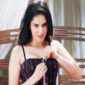 Sunny Leone- Star Struck 1.7