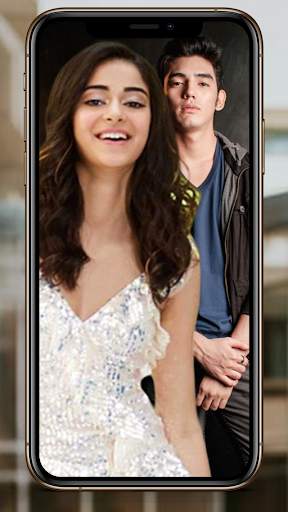 Selfie Photo with Ananya Panday screenshot 2