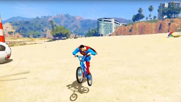 Superhero BMX Stunt Racing: Free Cycle Games screenshot 6