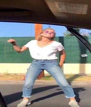 Kiki Do You Love Me screenshot 3