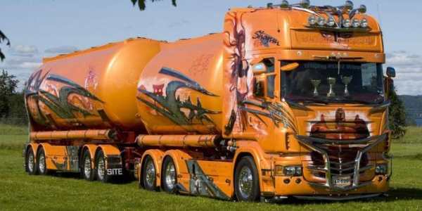 Big Trucks Live Wallpaper screenshot 1