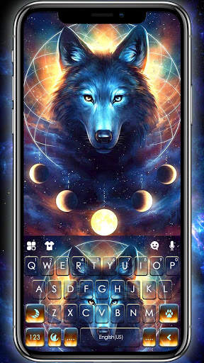 Dreamcatcher Night Wolf Keyboard Theme screenshot 1