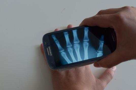 X-Ray Cloth Scanner Prank screenshot 2