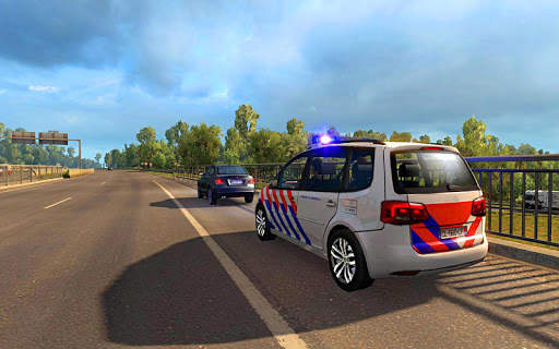 Police Cop Spooky Stunt Park screenshot 8