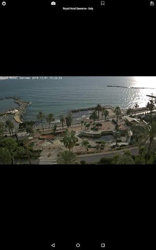 PlanetCam: the world in live screenshot 11