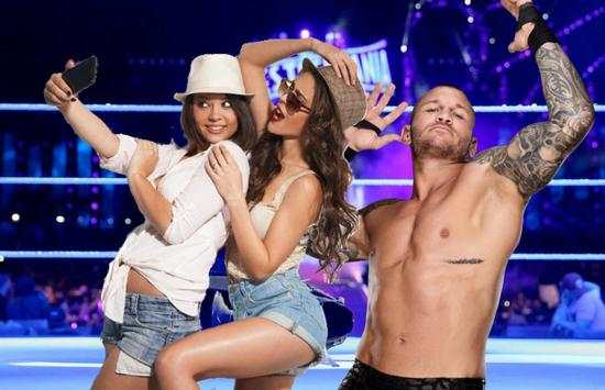 Selfie with Randy Orton screenshot 1