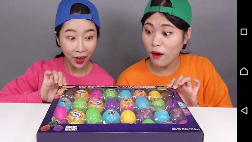 Eating sweet candy screenshot 2