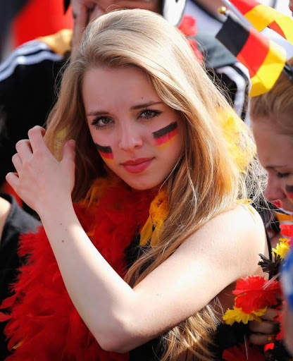 Sexy Hot German Girl Wallpapers HD screenshot 5