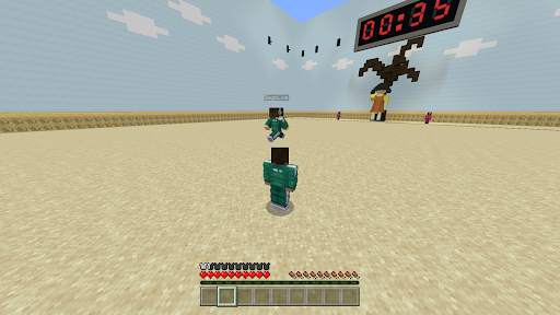 Playing Squid in Minecraft PE screenshot 1