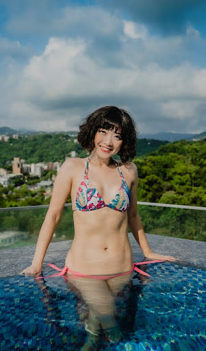 Sweet Hot Sexy Bikini Girls screenshot 3