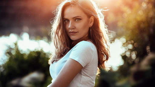 Girls Live Wallpaper (Backgrounds HD) screenshot 7