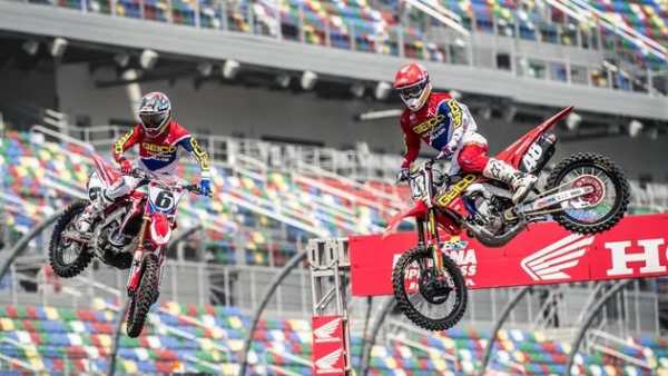 Supercross Racing Wallpaper screenshot 11