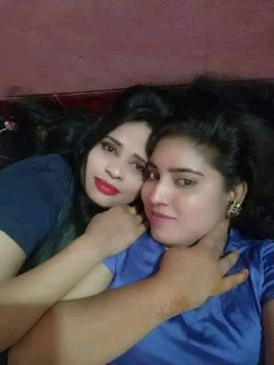 Real sexy girl live video chat screenshot 1