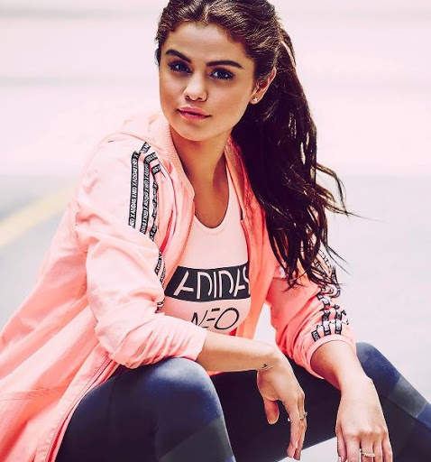 Selena Gomez Wallpapers HD 8 تصوير الشاشة