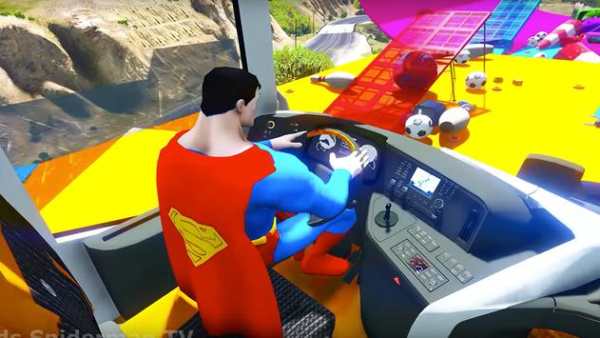 Superheroes Bus Stunts Racing screenshot 1