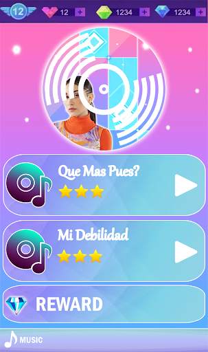 Maria Becerra Piano Tiles screenshot 1