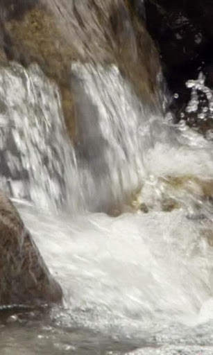 Ringing brook live wallpaper screenshot 3